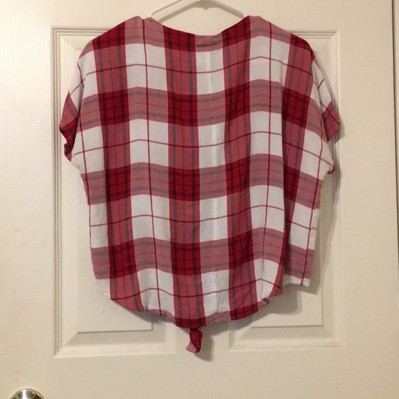 Pretty red button up - Picture 2 of 2